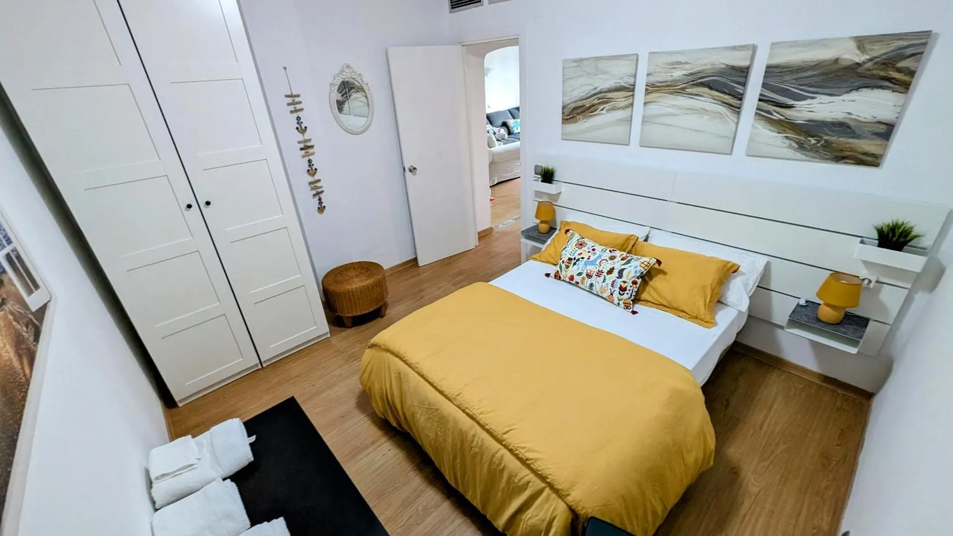 Puerto De La Duquesa Sea Views Apartment Manilva 0*,  Spain