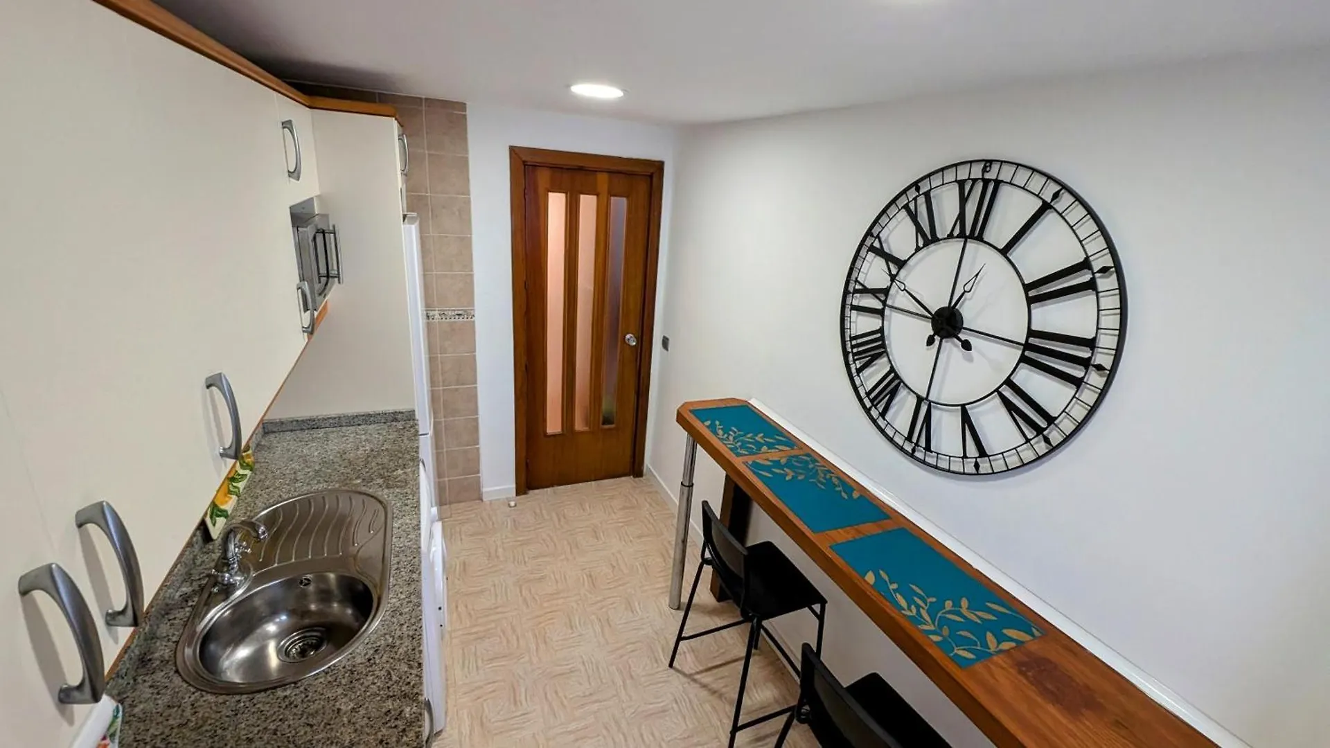 Puerto De La Duquesa Sea Views Apartment Manilva